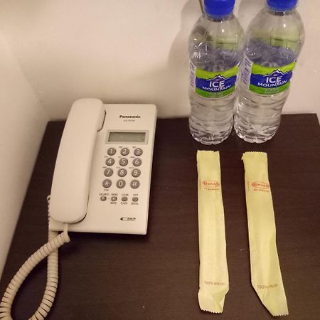 Hotel Sri Bernam Sabak Bernam Buitenkant foto