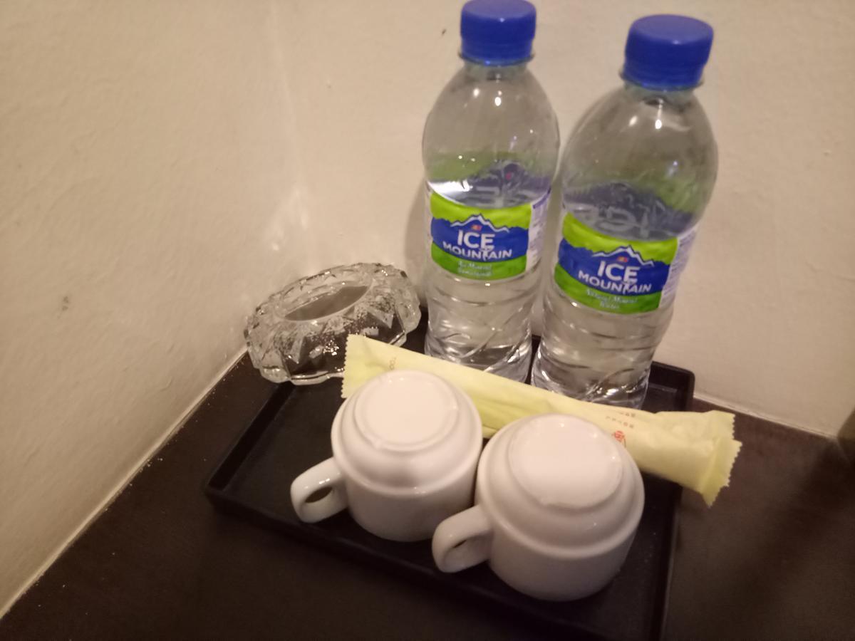 Hotel Sri Bernam Sabak Bernam Buitenkant foto