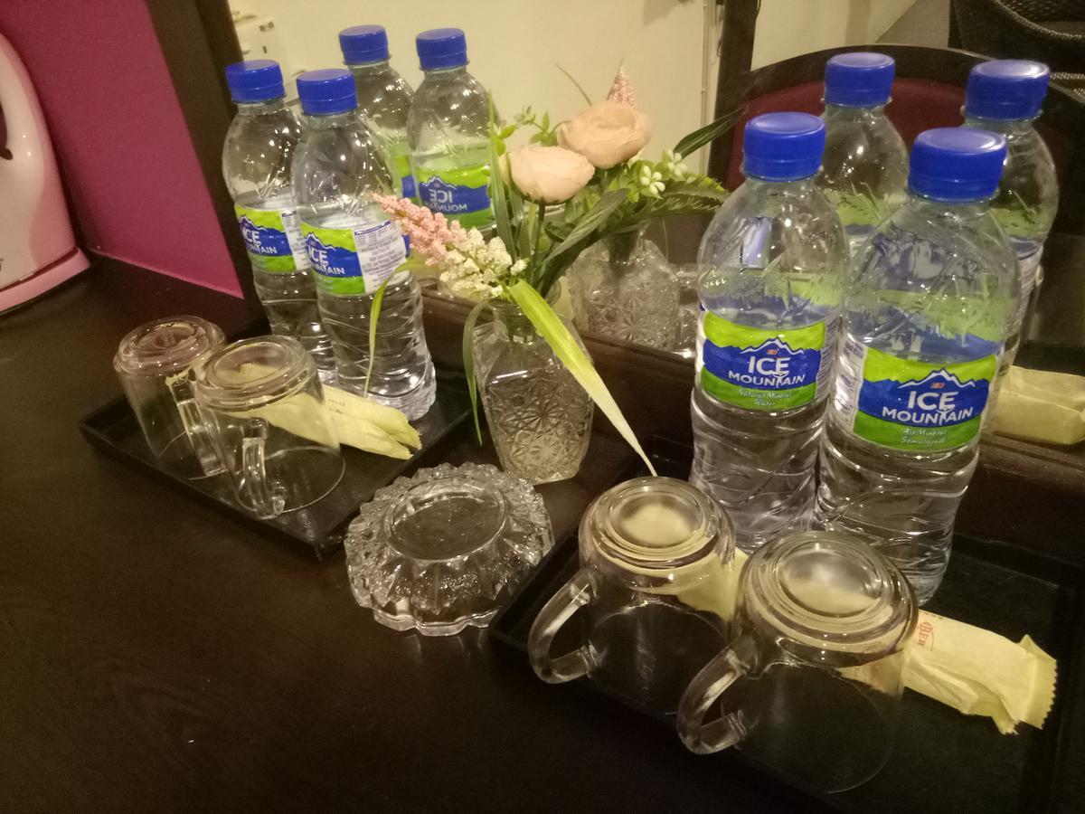 Hotel Sri Bernam Sabak Bernam Buitenkant foto
