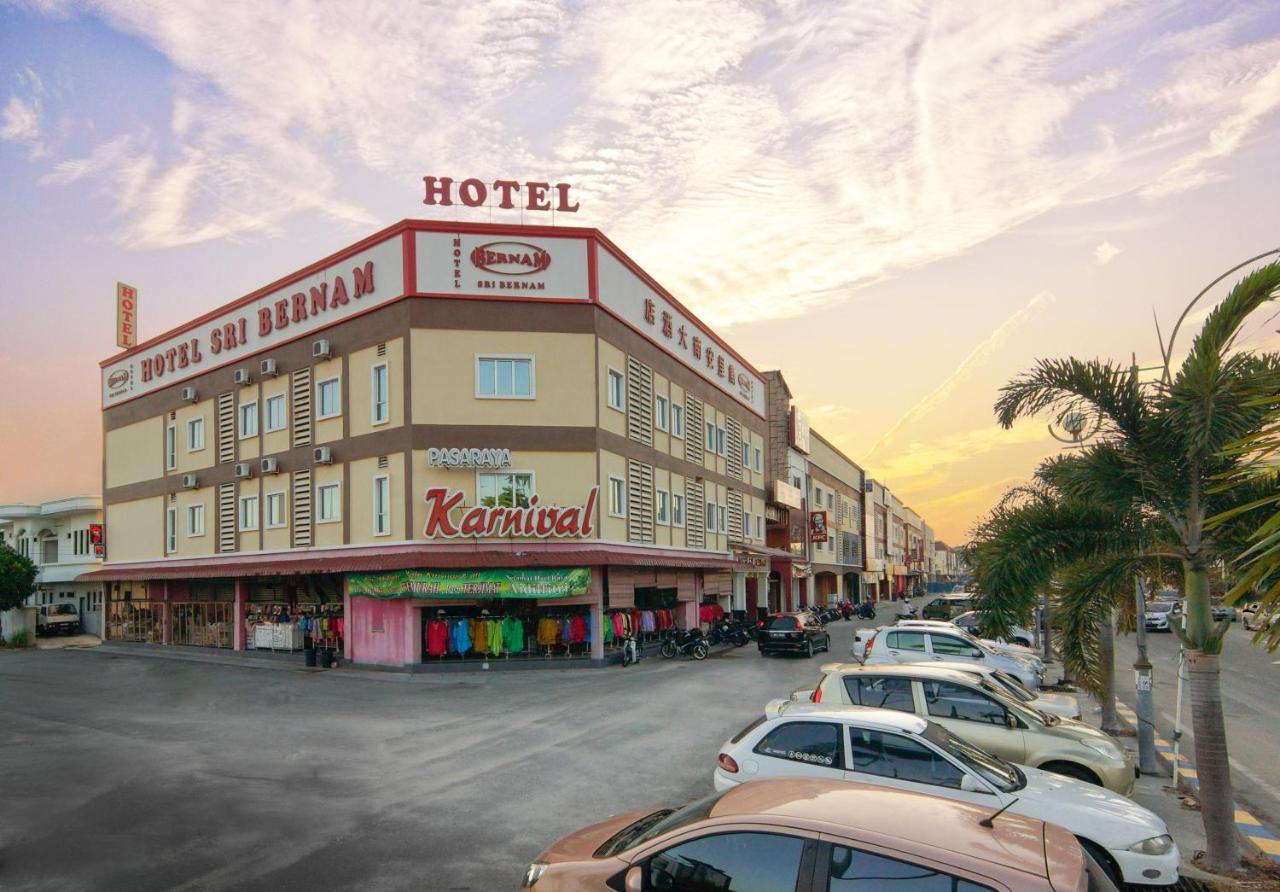 Hotel Sri Bernam Sabak Bernam Buitenkant foto