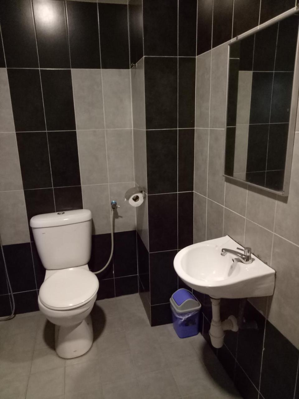 Hotel Sri Bernam Sabak Bernam Buitenkant foto