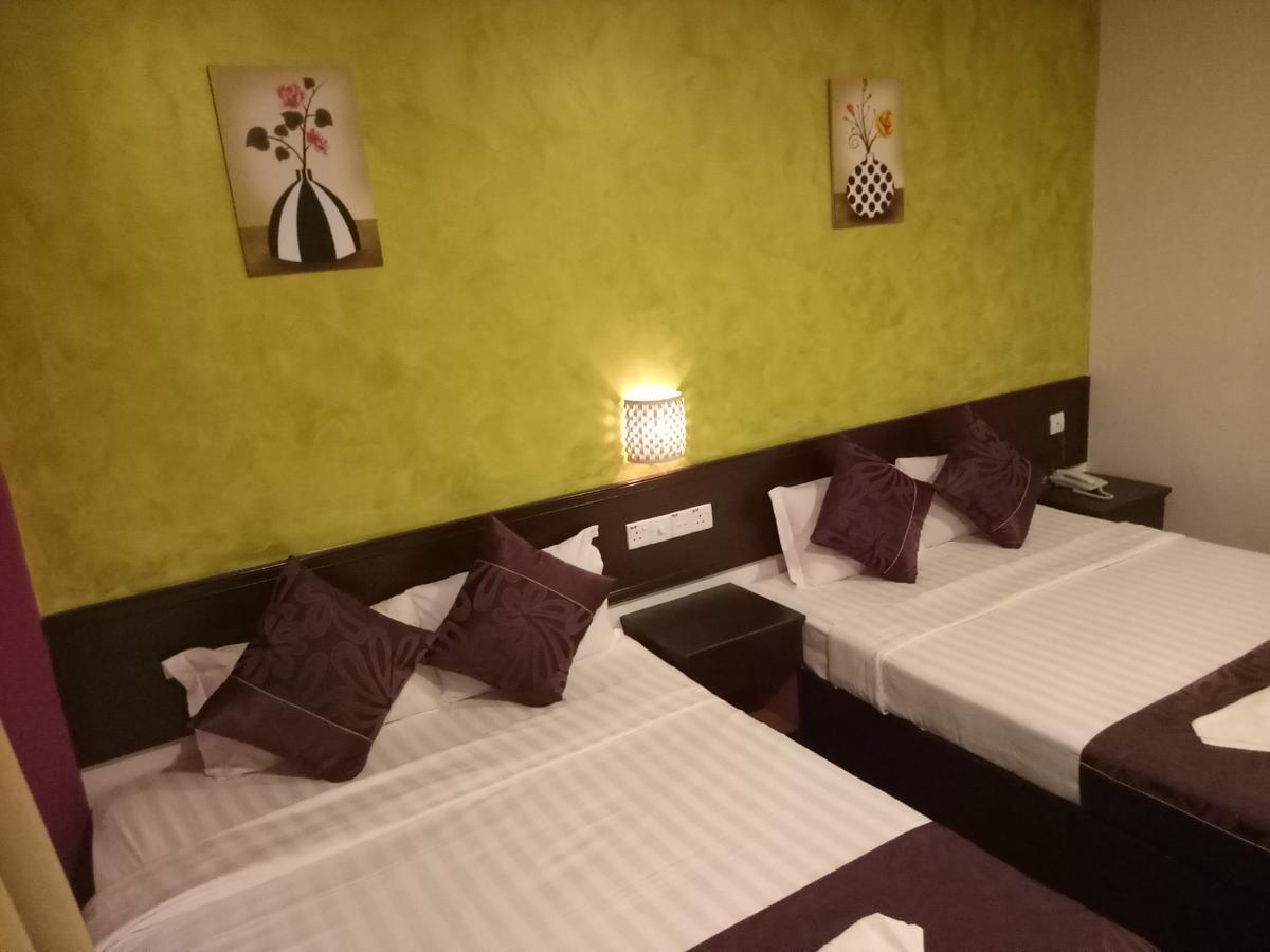 Hotel Sri Bernam Sabak Bernam Buitenkant foto