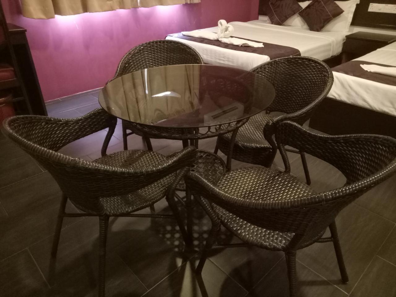 Hotel Sri Bernam Sabak Bernam Buitenkant foto
