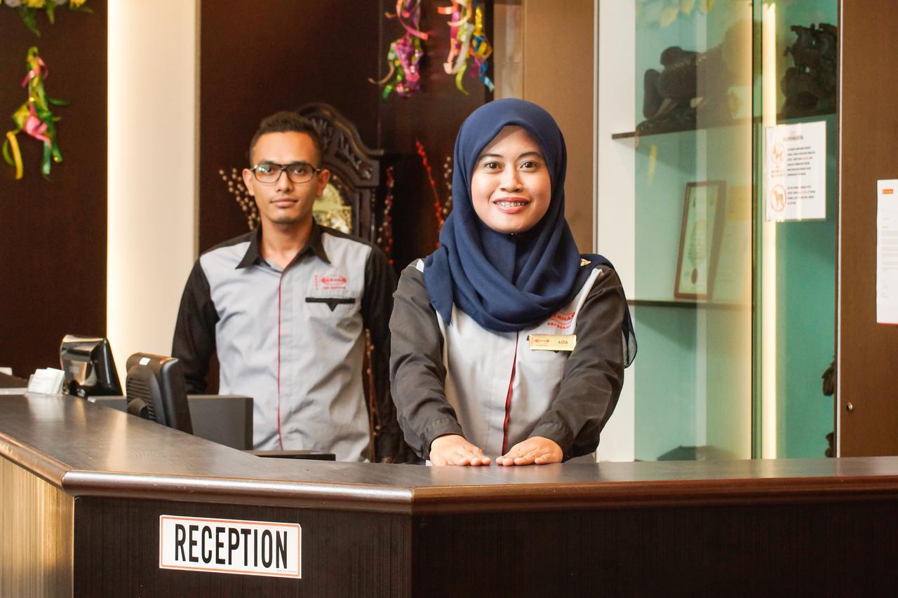 Hotel Sri Bernam Sabak Bernam Buitenkant foto
